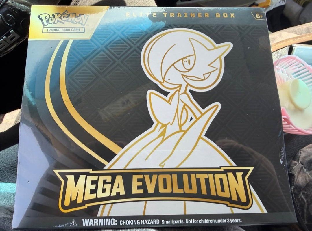 Pokemon mega evolution trainer box (Sealed)