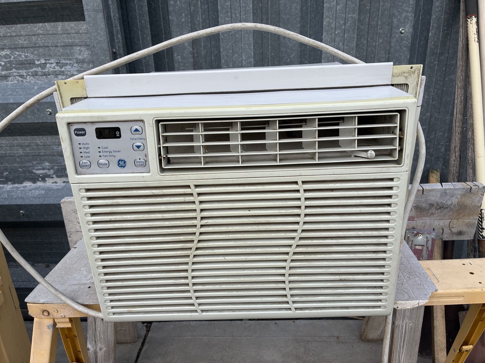 Window air conditioner