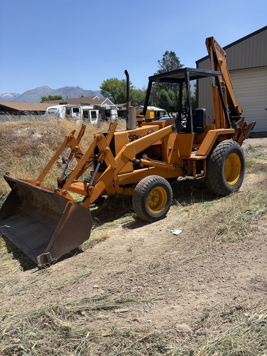 Case 580 C Backhoe loader