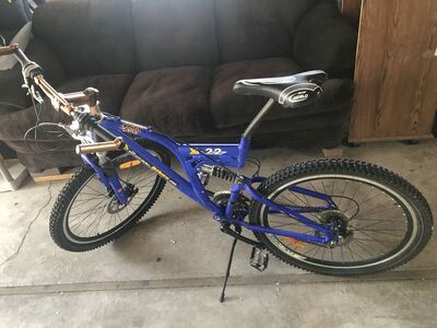 Full suspension X 22 mountain bike with a disc brakes