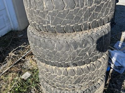 Cooper Discoverer stt Pro Off Road Tires