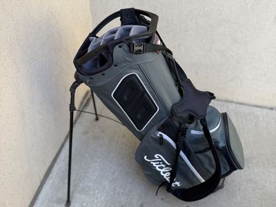 Titleist 14-Way Carry Golf Bag – Great Condition
