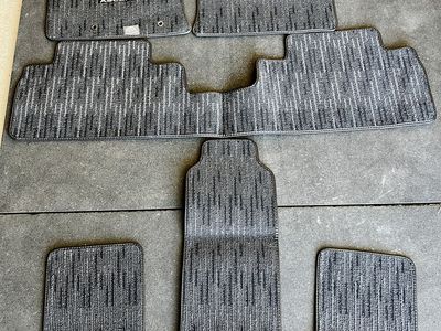 Subaru Ascent Floor Mats - 6-Piece Set, Gray/Black