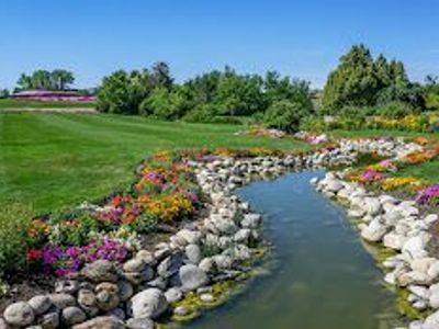 Discounted Annual Thanksgiving Point Family Pass