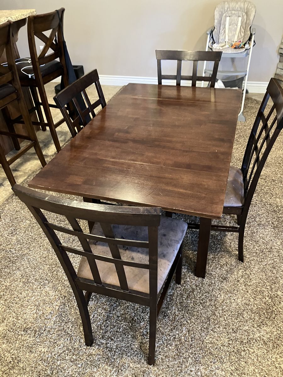 Small Table And Chairs