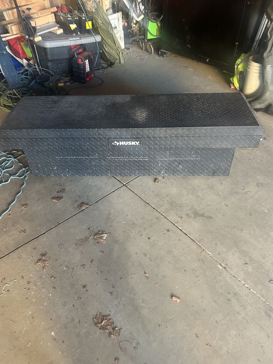 Full size truck tool box