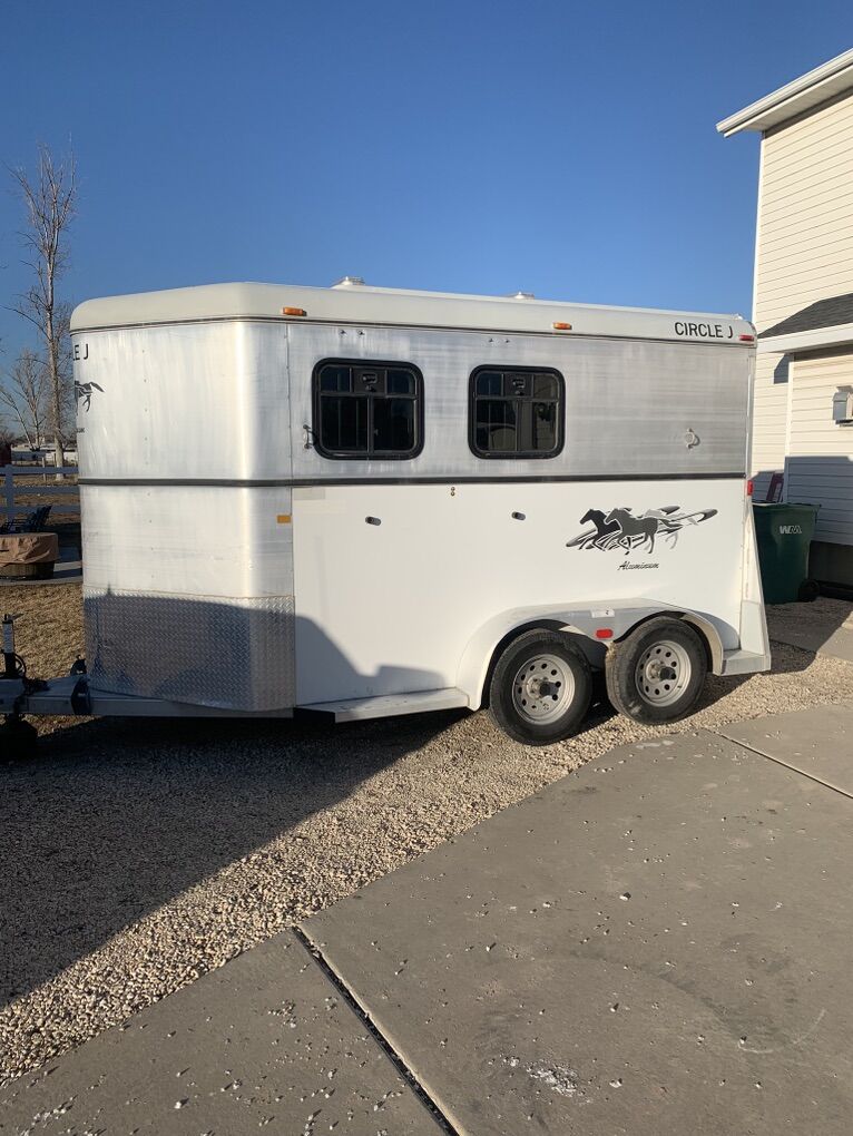 2006 Circle J Warmblood Size 2H Slant Load 7'4H