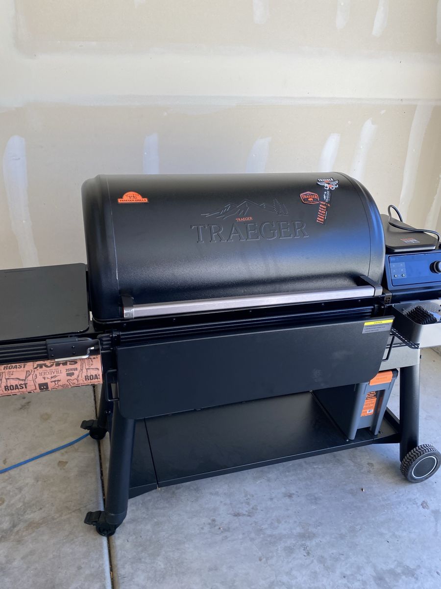Traeger Ironwood Pellet Grill in Used like new Good Condition