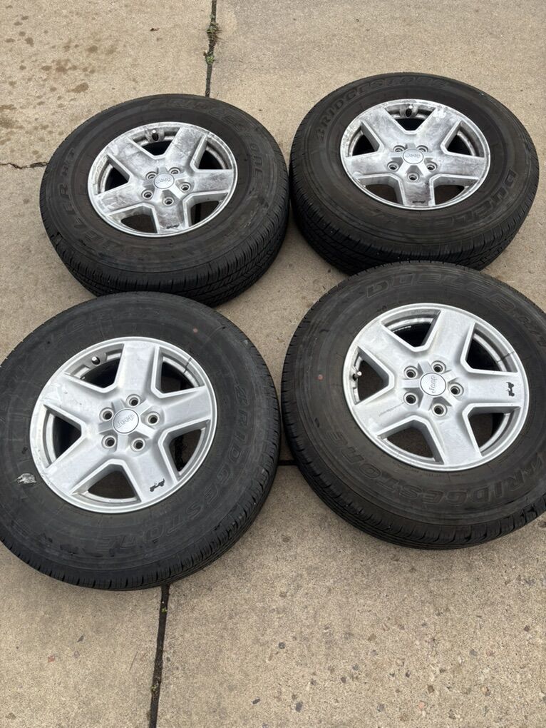 Set Of 4 Jeep Wheels