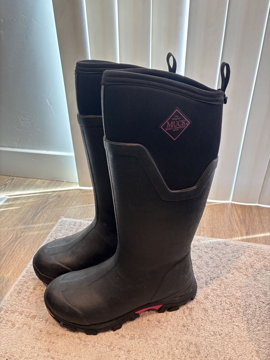 women’s Muck boots