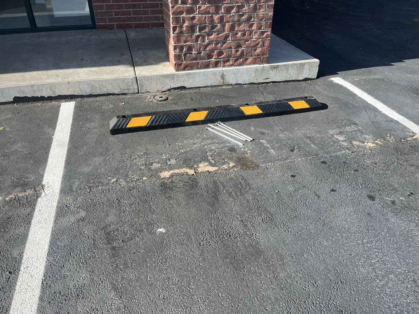 Main image 6