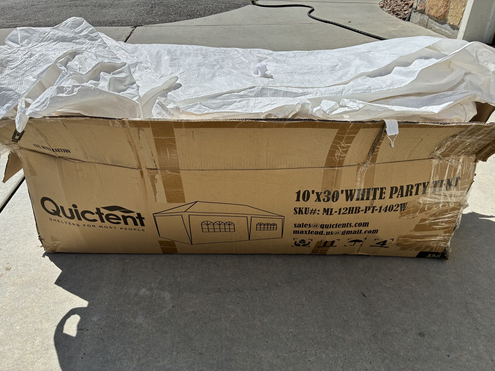 QuicTent 20'x30' Party Tent