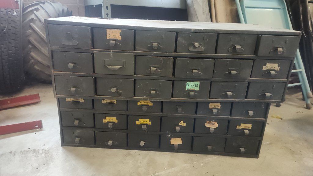 military bolt organizer