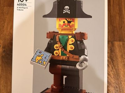 LEGO House 40504 A Minifigure Tribute Limited Edition Set - Home of the Brick