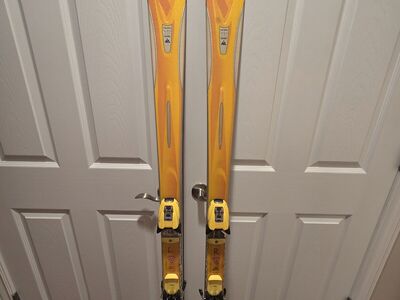K2 Escape Cruiser 174 Skis With Marker Logic M8.1 Bindings