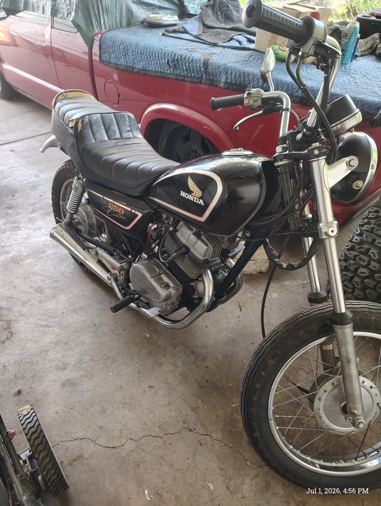 1983 Honda custom 250