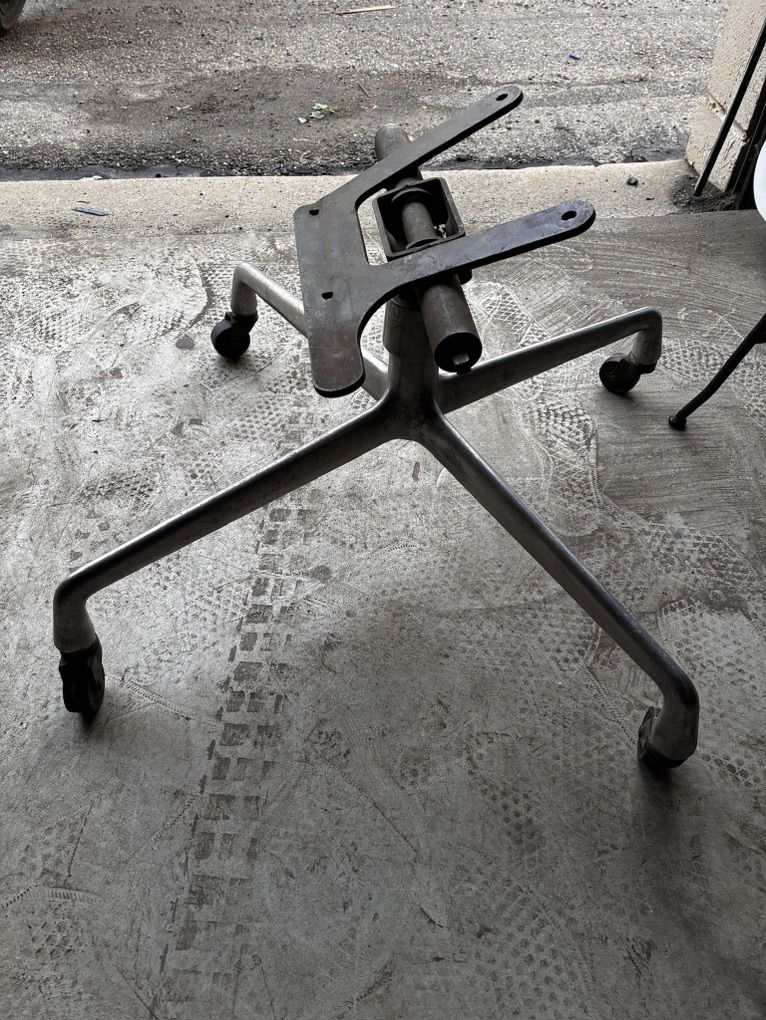 Vintage Solid Aluminium Herman Miller Base