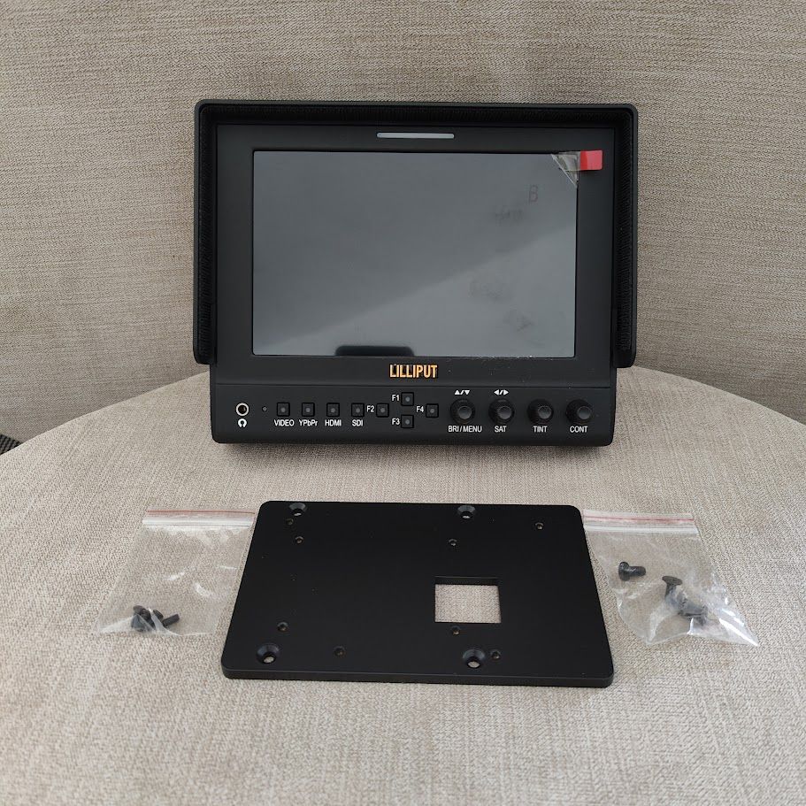 Lilliput 663/O | 7'' Color LCD Field Monitor with Sunshade and Carrying Case
