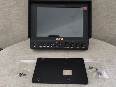 Lilliput 663/O | 7'' Color LCD Field Monitor with Sunshade and Carrying Case