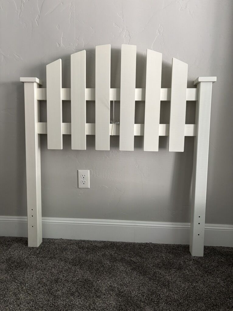 Twin Headboard In Good Condition