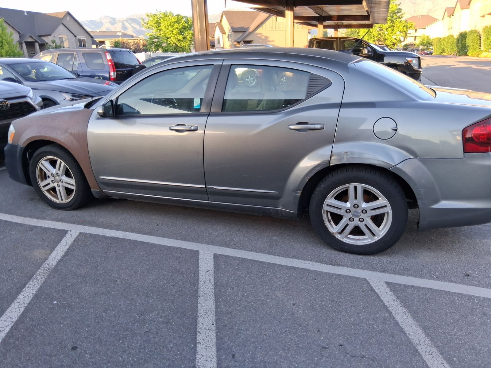2012 Dodge Avenger *for parts*