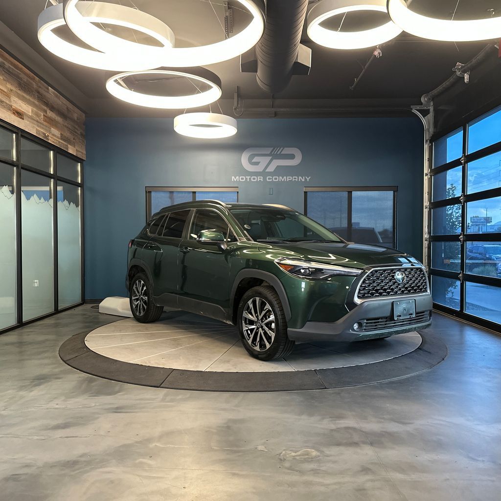 2023 Toyota Corolla Cross XLE