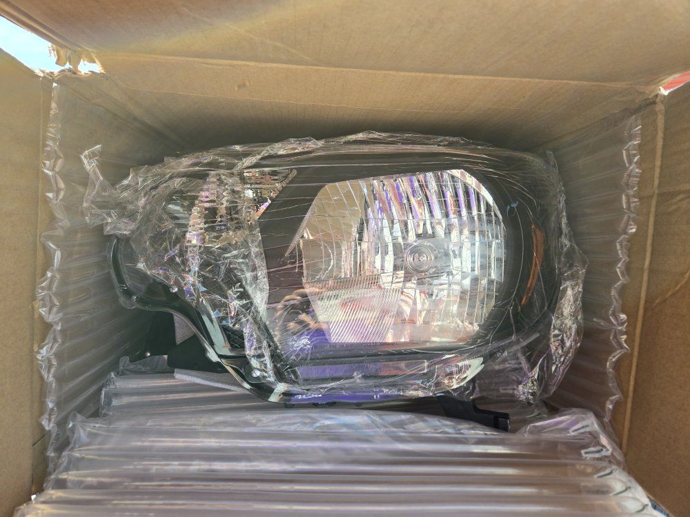 New second gen Tacoma headlight assembly