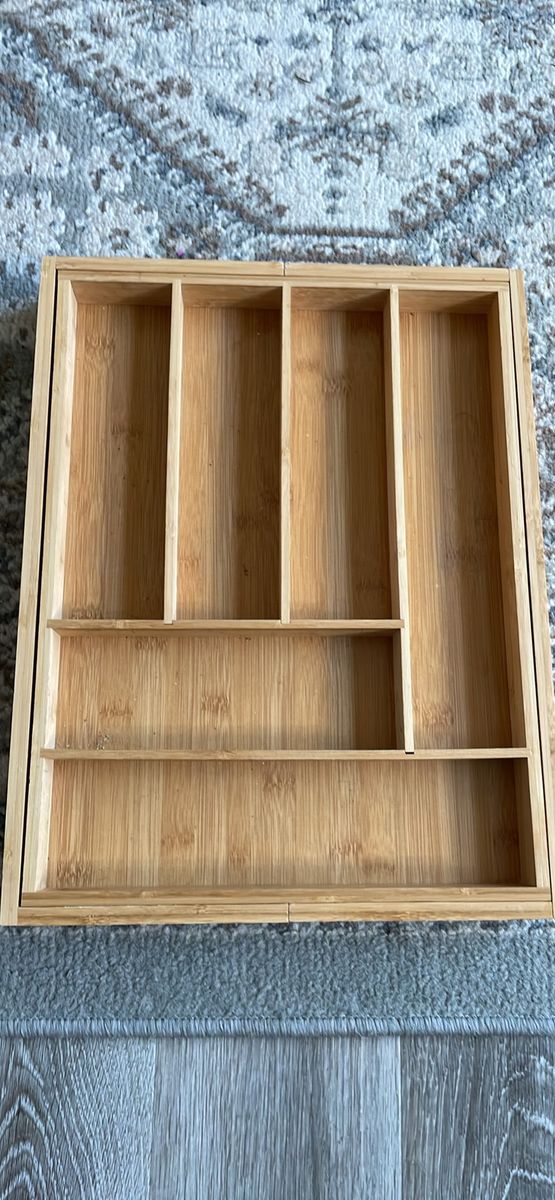 17x13 expandable bamboo utensil tray