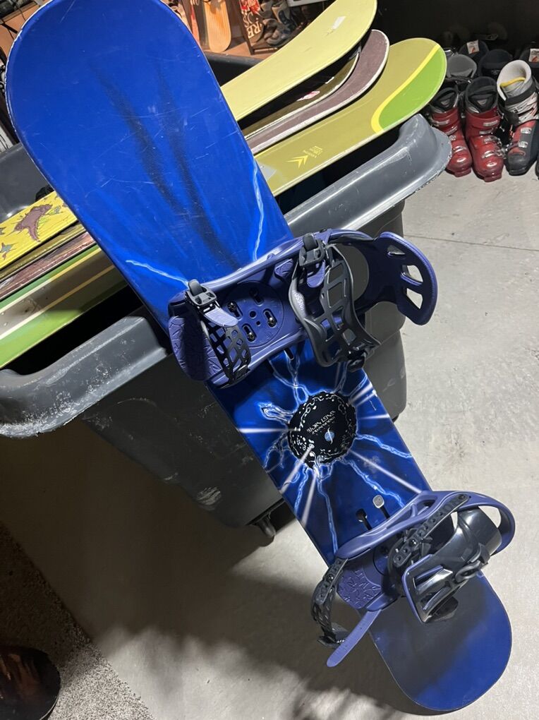 Forum Bjorn snowboard with Bindings 145CM