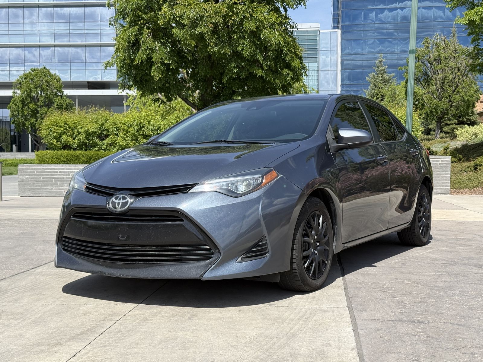 2019 TOYOTA COROLLA LE