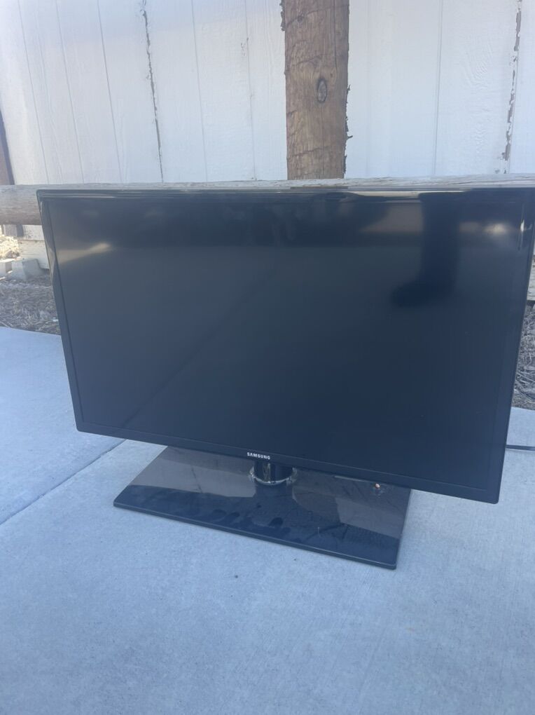 Samsung Tv Model  T28D310nh