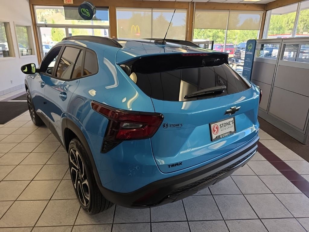 Main image 7