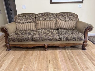 Free Ashley Couches And Chair