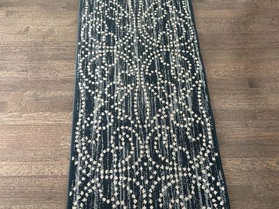 Rug/Hall Runner- 72.5” L x 25” w