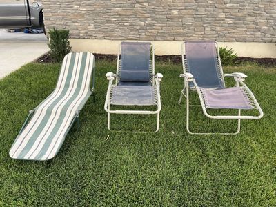 Outdoor Sunbathing Chairs