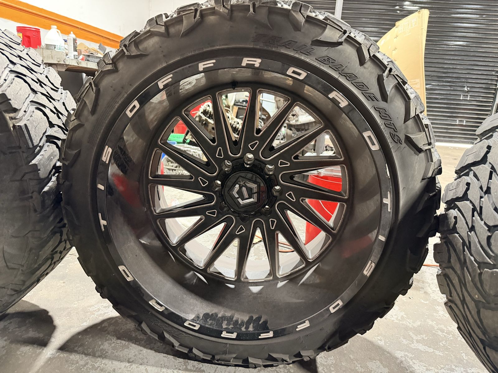 Tis off-road wheels and tires