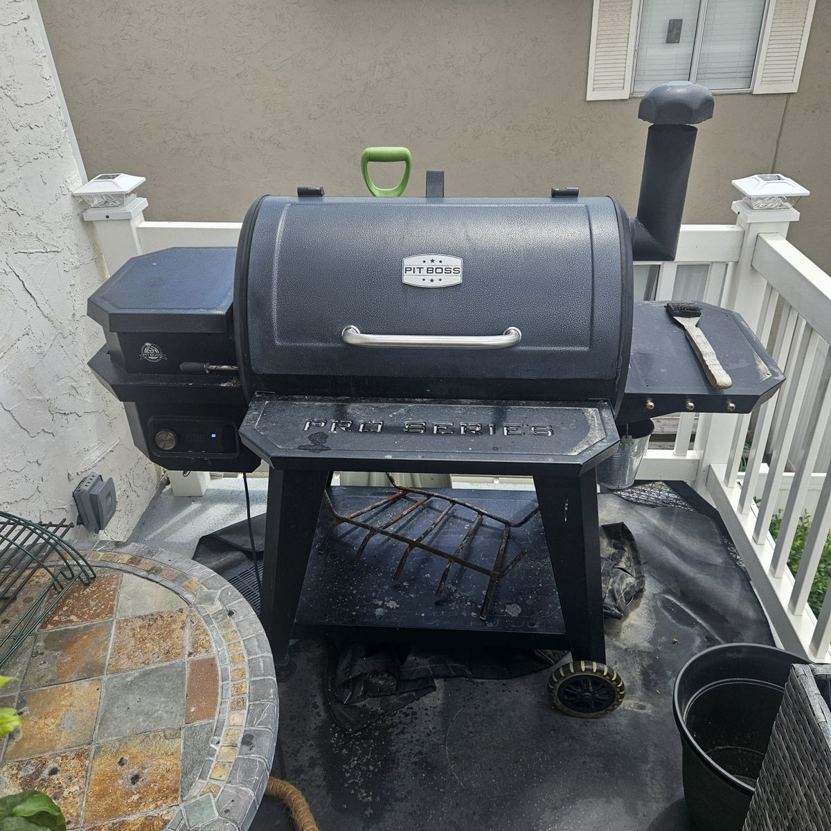 Smoker pellet grill