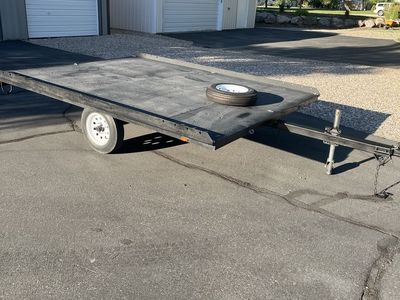Tilt trailer