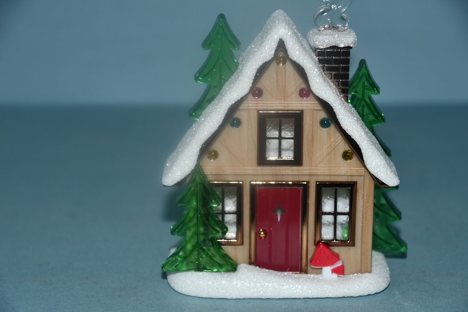 NEW ($36) ~ CHRISTMAS WALLFLOWER CABIN ~ BATH & BODY WORKS ~ LIGHT UP 24/7 ~ SPARKLE ~ VERY CUTE!