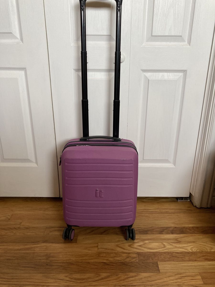 Itluggage small weekender hard sided carry on luggage measures 15 X 13 X 7.5