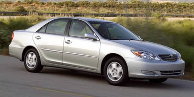 2005 TOYOTA CAMRY LE