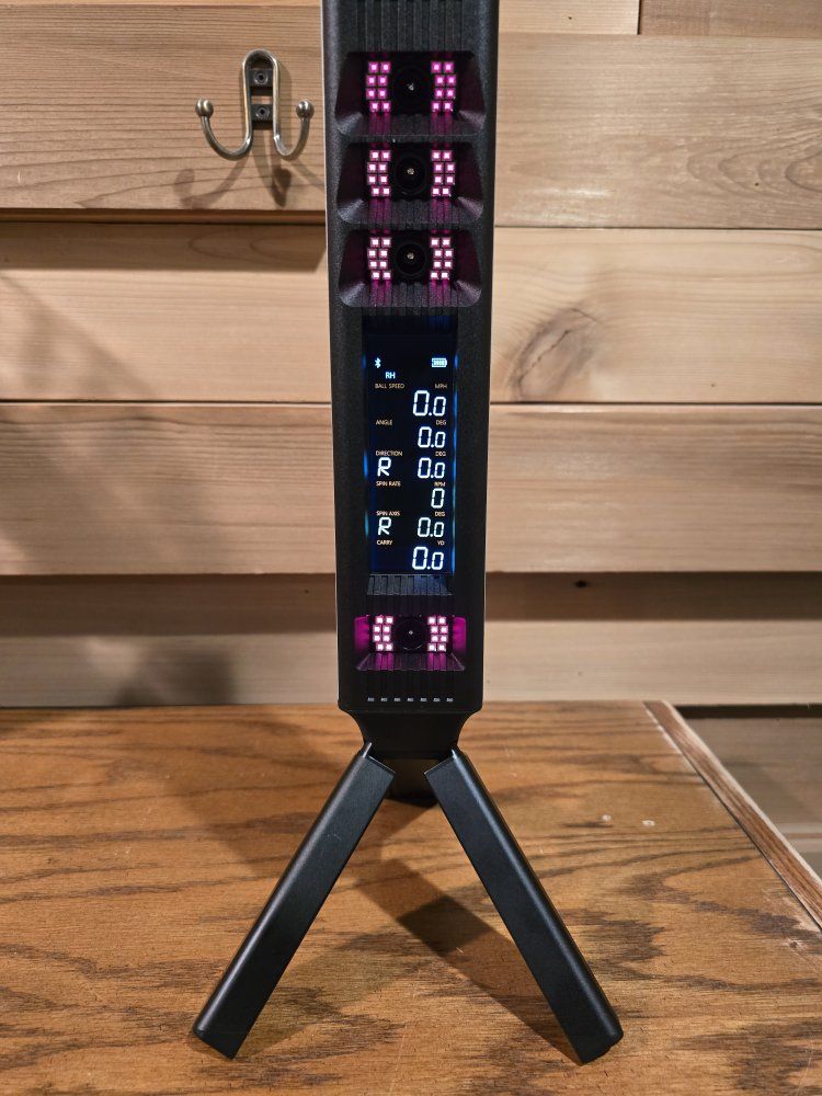 SQUARE OMNI GOLF LAUNCH MONITOR