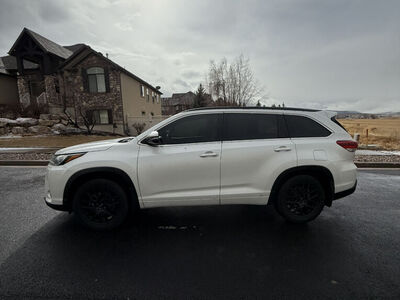 2017 TOYOTA HIGHLANDER Sport