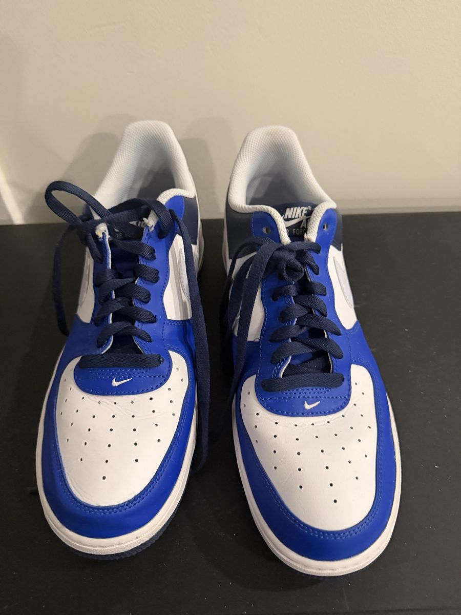 Nike Air Force 1 ‘07 LV 8 / White/Blue/Navy Men's Basketball Shoes - Size 11.5 - Excellent Condition