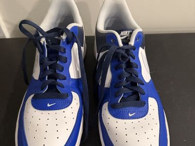 Nike Air Force 1 ‘07 LV 8 / White/Blue/Navy Men's Basketball Shoes - Size 11.5 - Excellent Condition