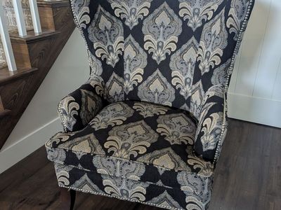 LA-Z-Boy Wingback Accent Chair