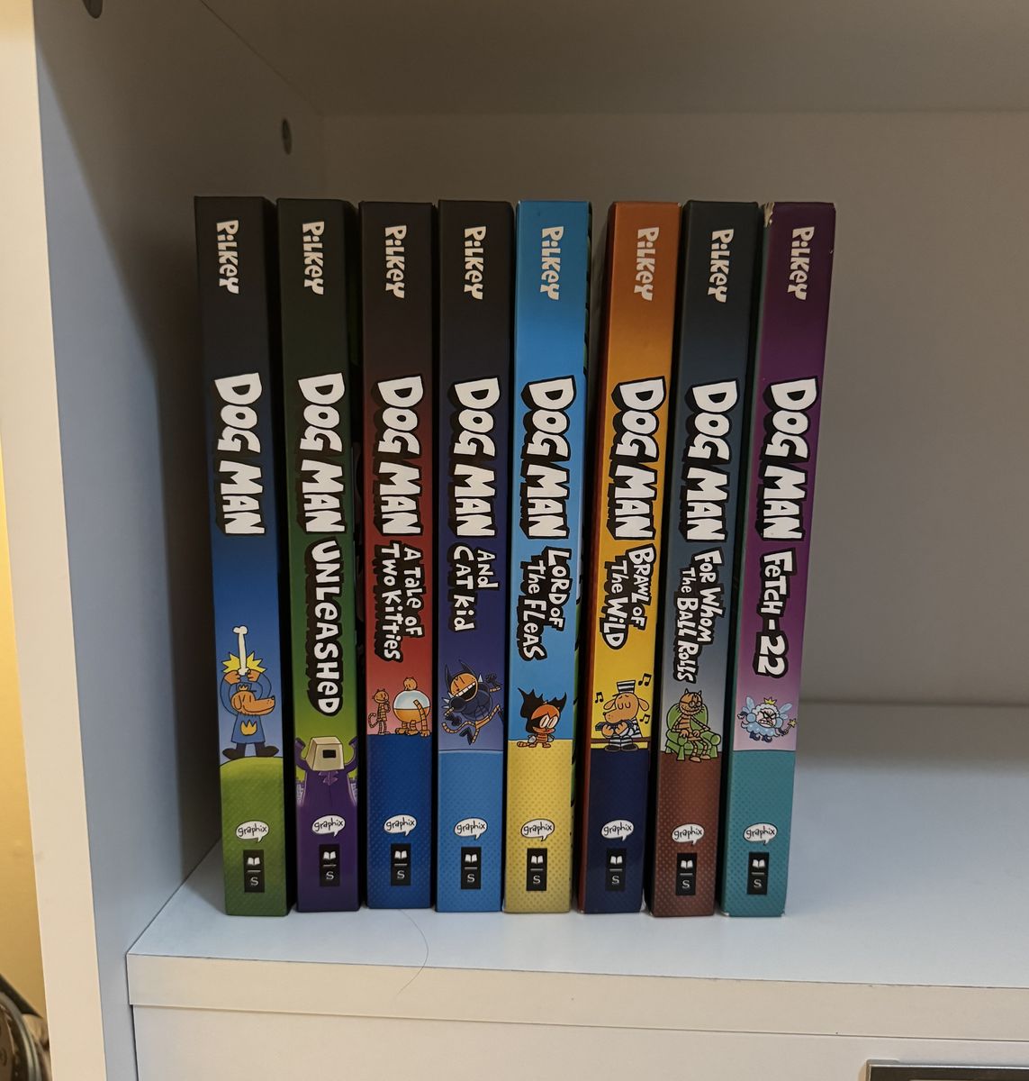 8 like-new Dog Man Books