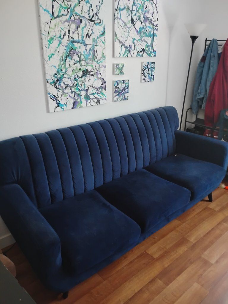 Vintage-style blue couch