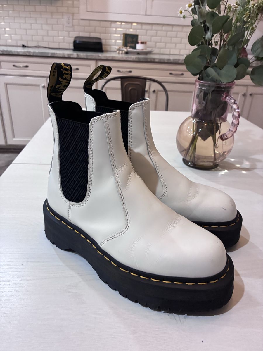 Dr marten women platform