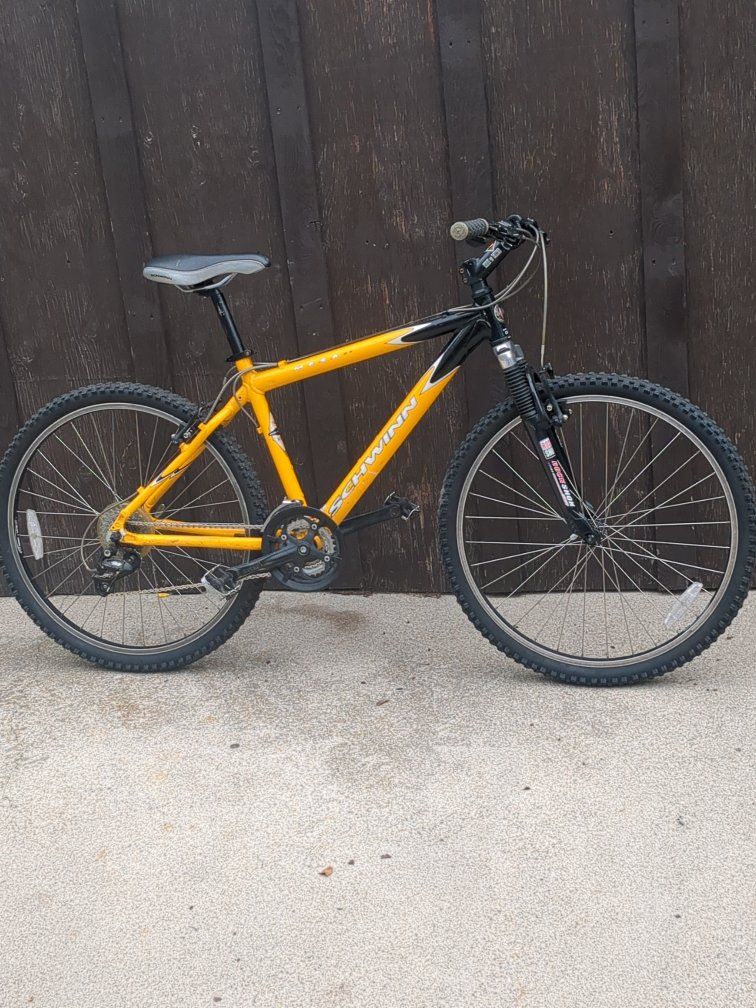 Schwinn mesa GS mtn bike